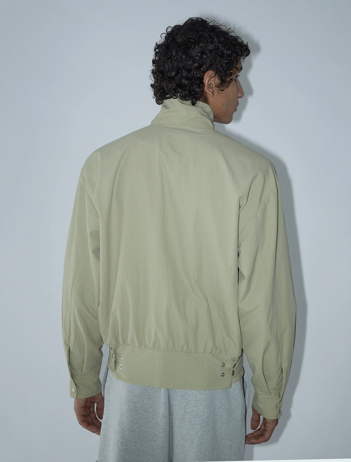 no 2429 / Bastian B