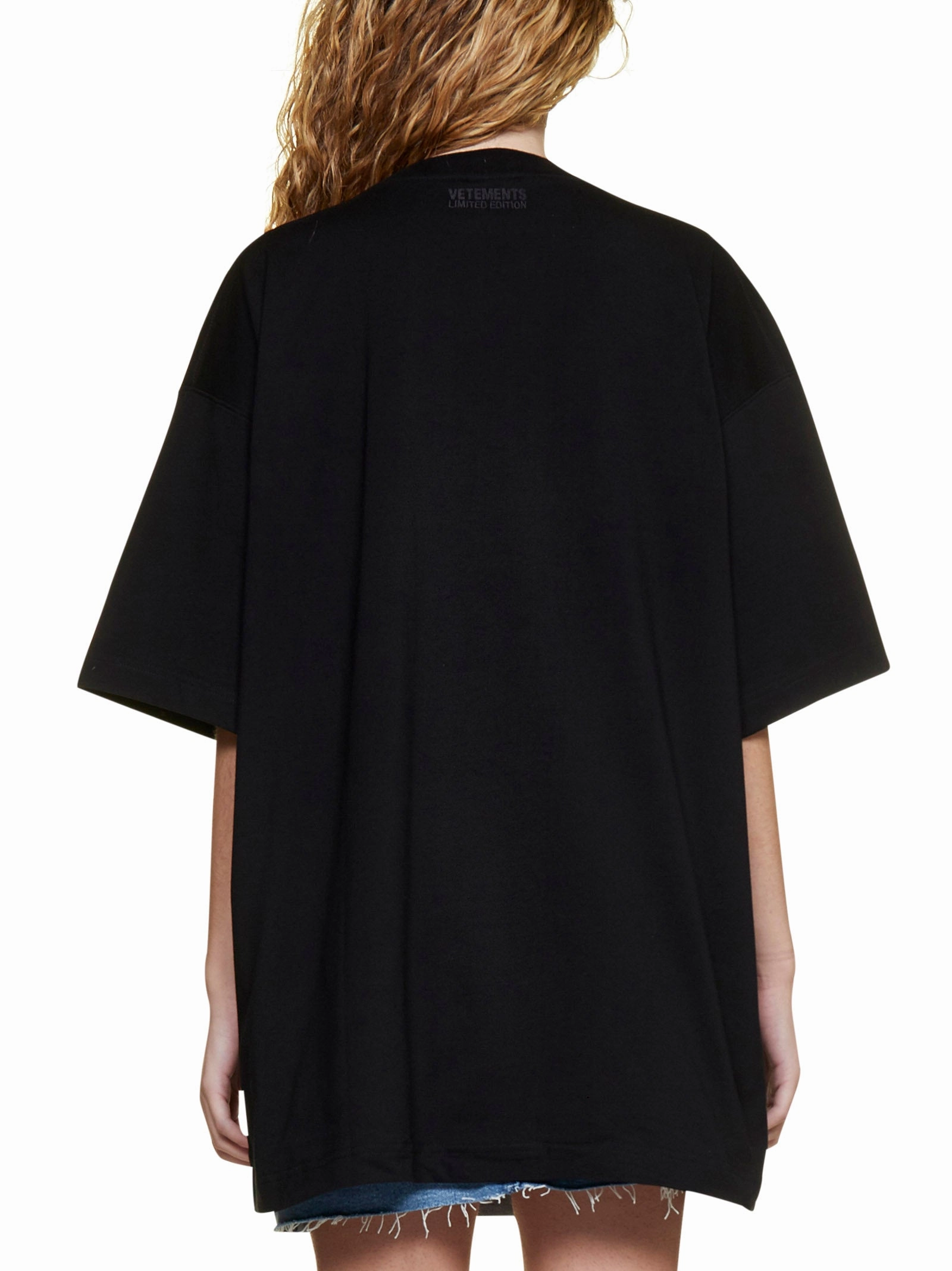 Vetements Slogan Printed Crewneck T-Shirt