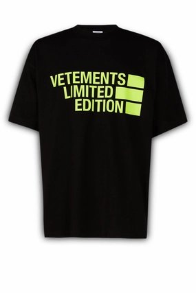 Vetements Slogan Printed Crewneck T-Shirt