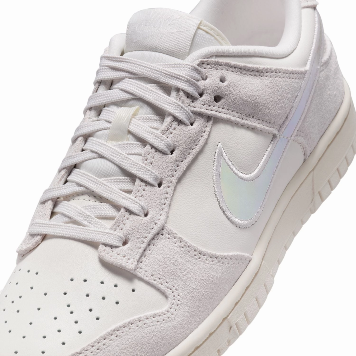 Wmns Dunk Low 'Iridescent'